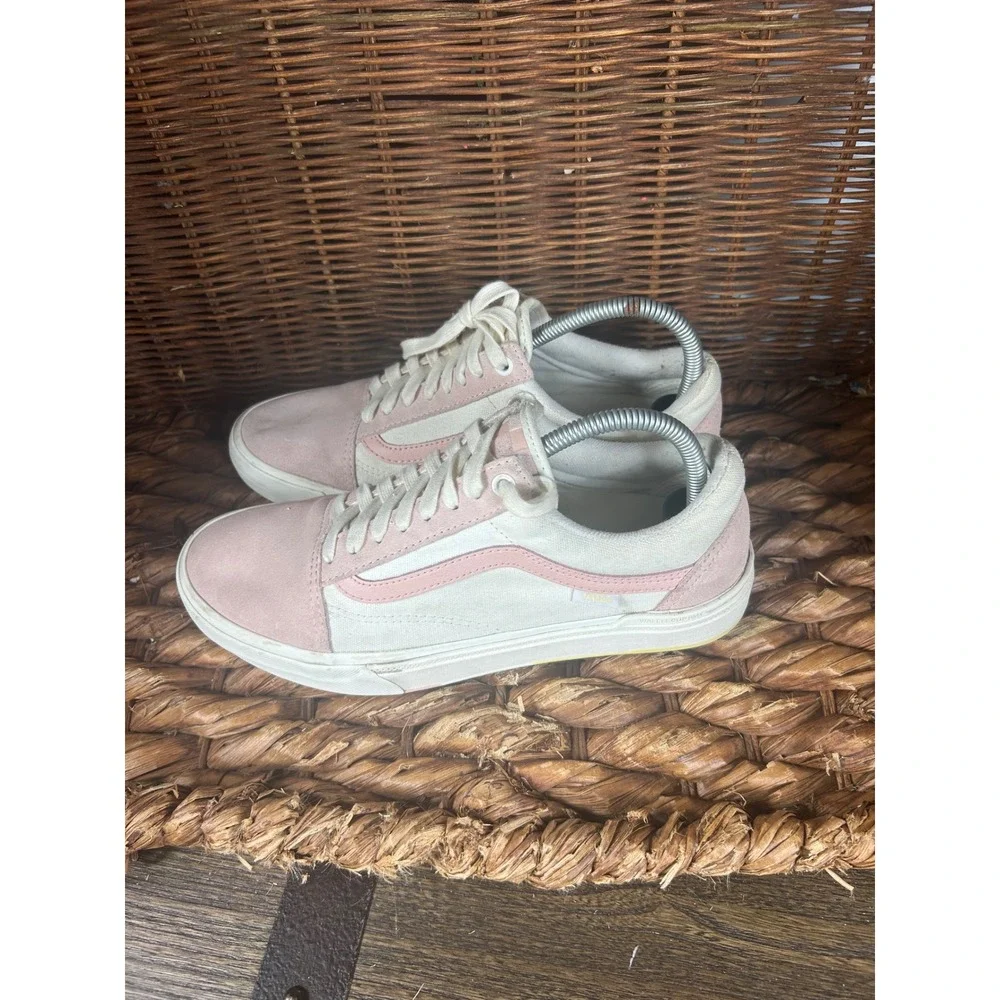 Vans Old Skool Pink White‎ Suede Canvas Lace Up Sneakers Women